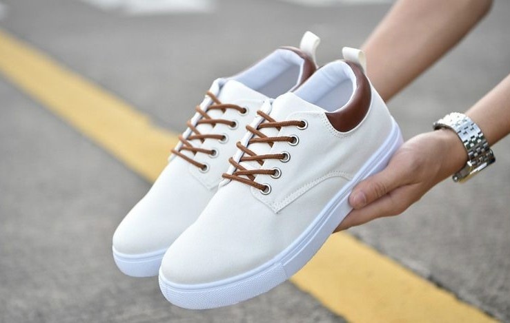 Moccasins P 009