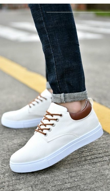 Moccasins P 009